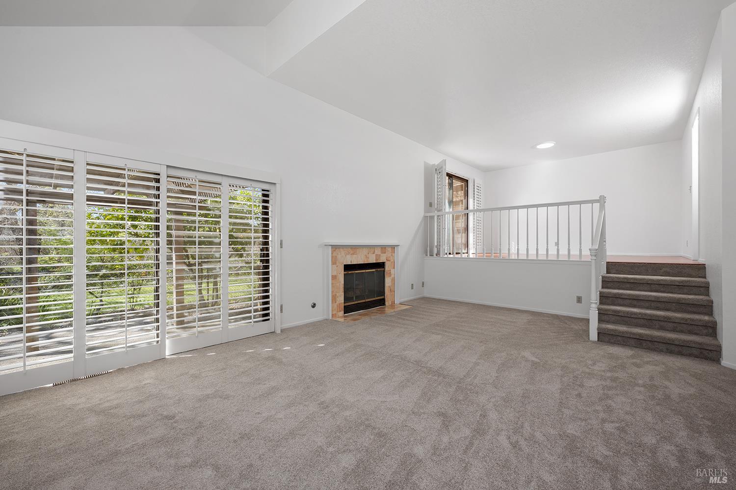 9239 Lakewood Drive Windsor CA 95492