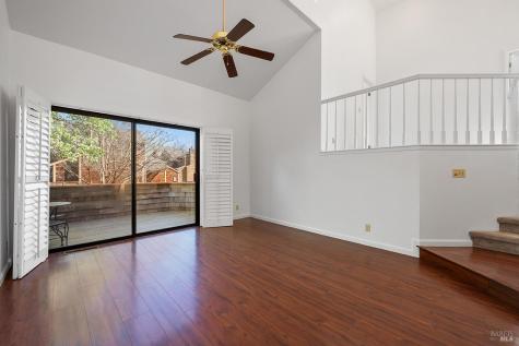 9239 Lakewood Drive Windsor CA 95492