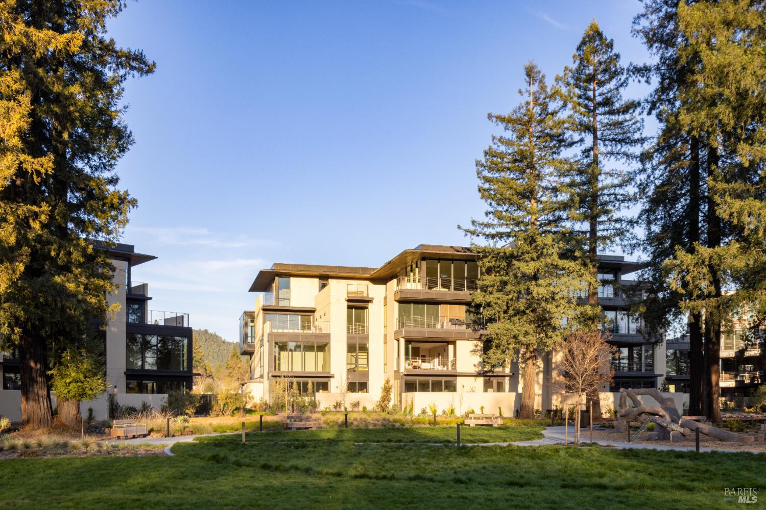 151 Sawmill Circle Healdsburg CA 95448