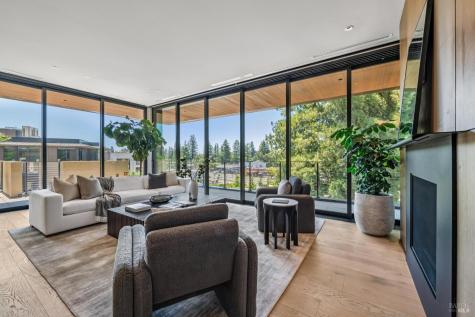 151 Sawmill Circle Healdsburg CA 95448