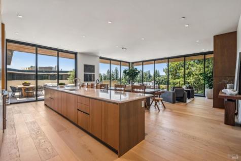 151 Sawmill Circle Healdsburg CA 95448