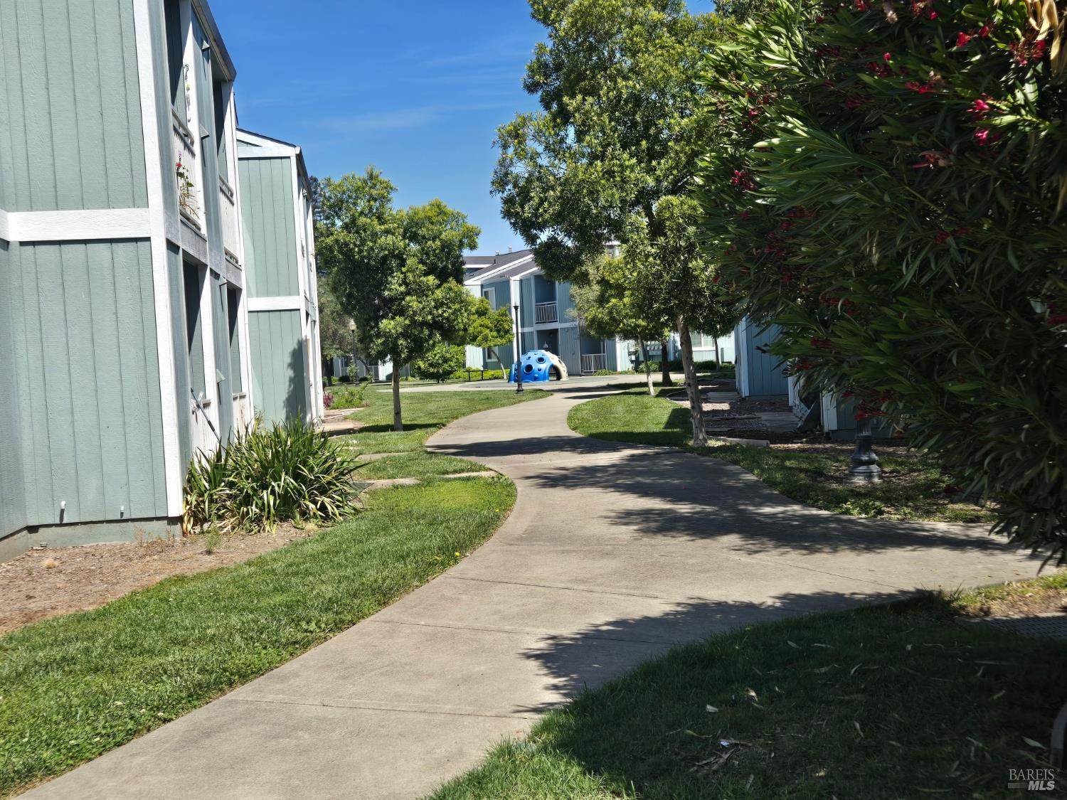 1501 La Esplanada Place Santa Rosa CA 95404