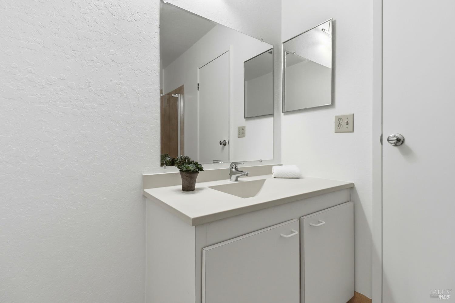 186 Larkspur Plaza Drive Larkspur CA 94939