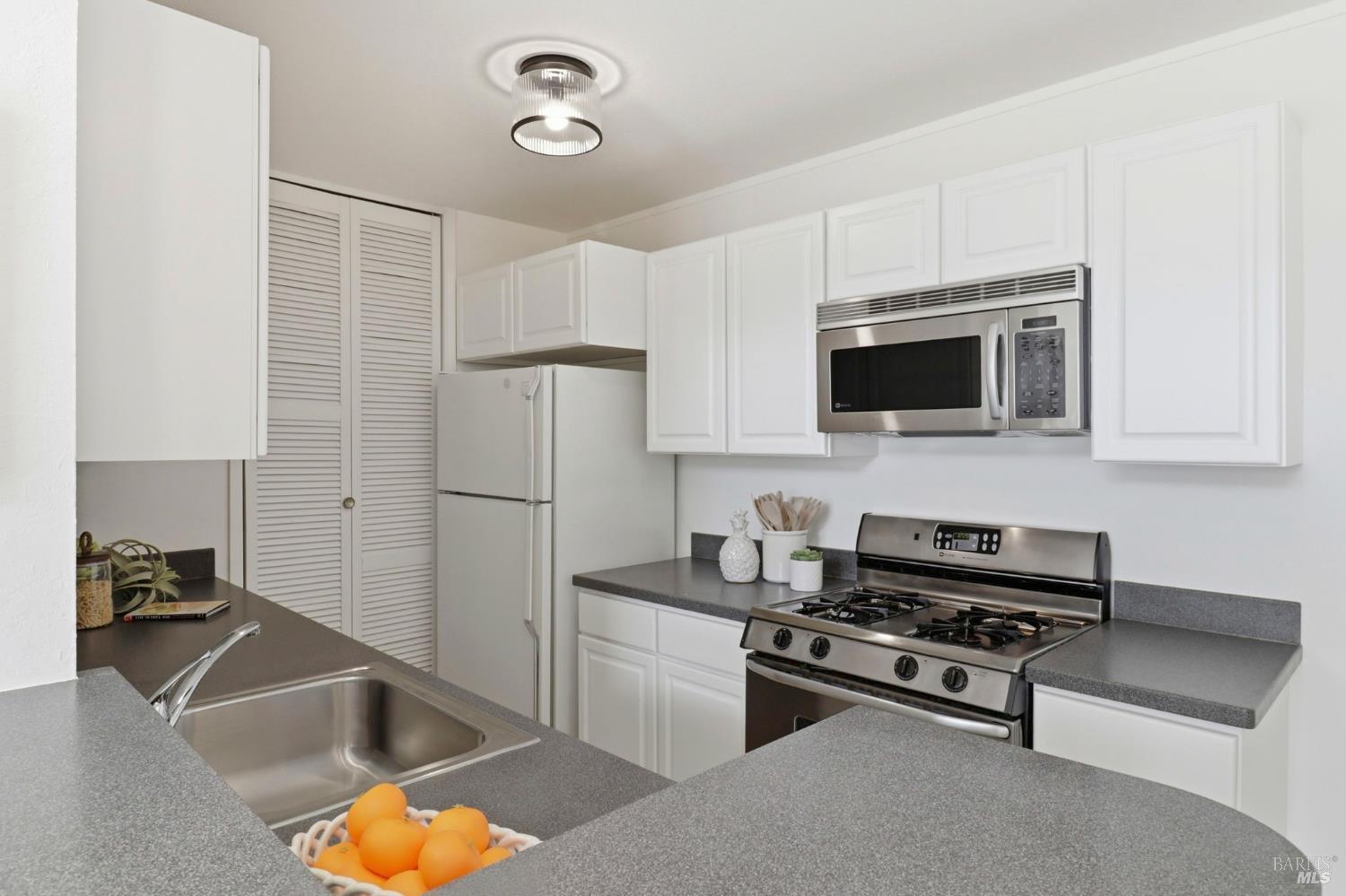 186 Larkspur Plaza Drive Larkspur CA 94939
