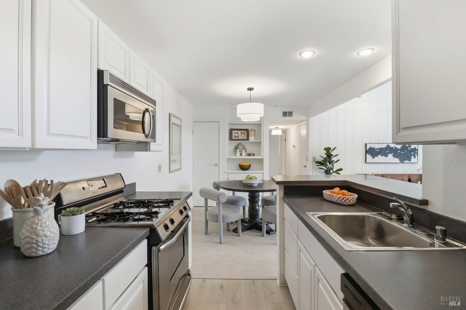 186 Larkspur Plaza Drive Larkspur CA 94939