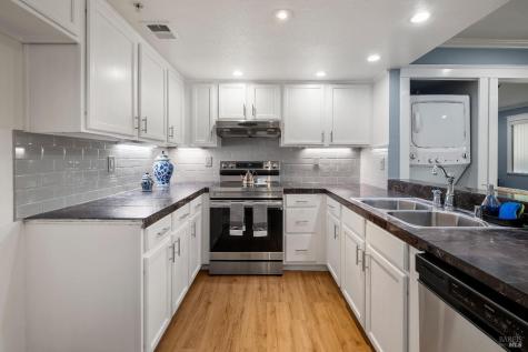 122 Seagull Row Novato CA 94945