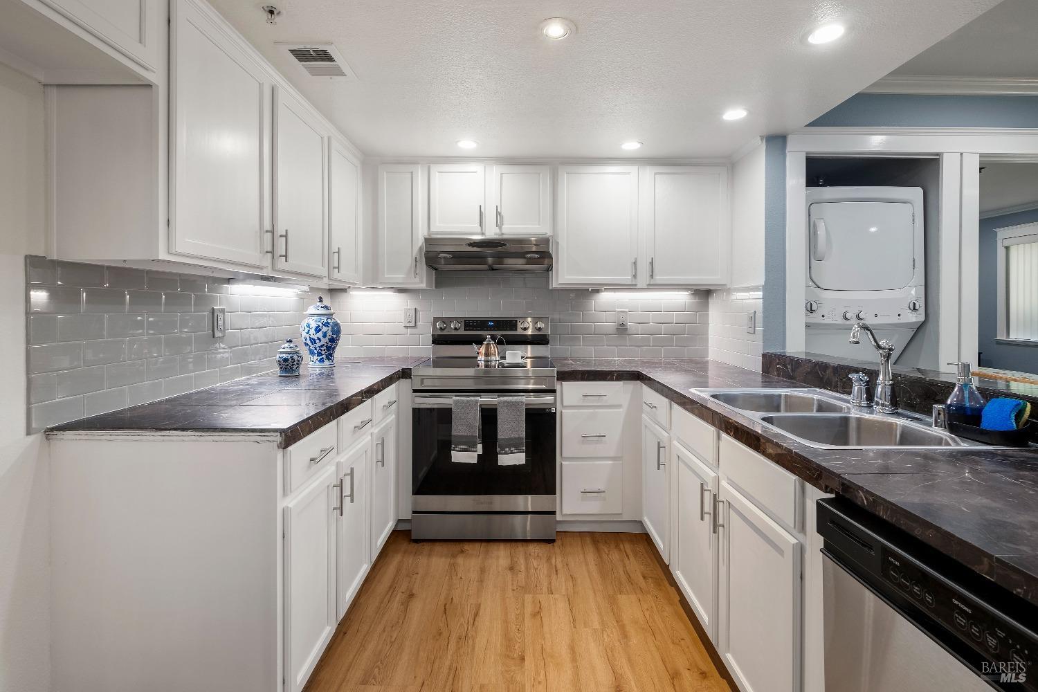 122 Seagull Row Novato CA 94945