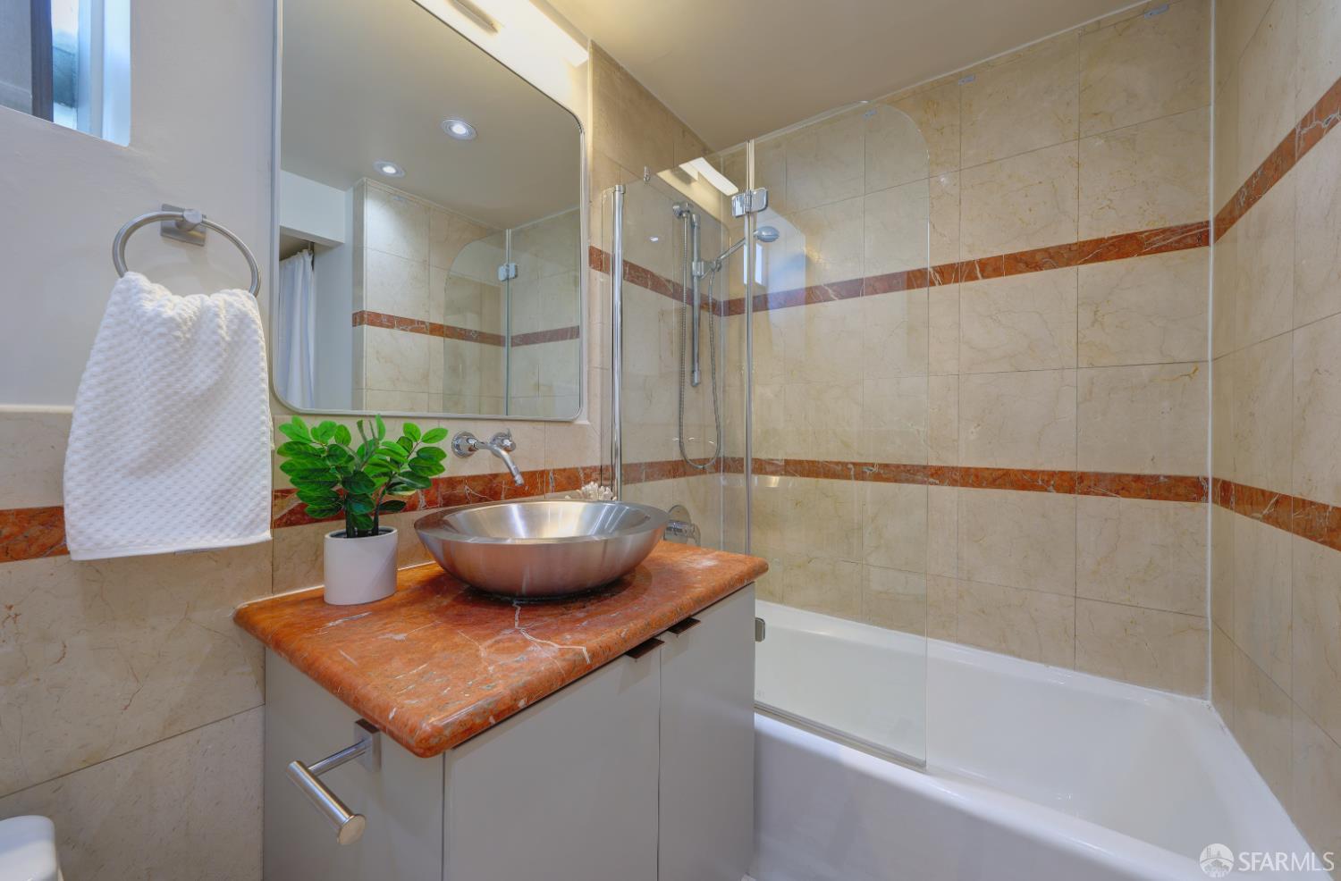 1460 Clayton Street San Francisco CA 94114