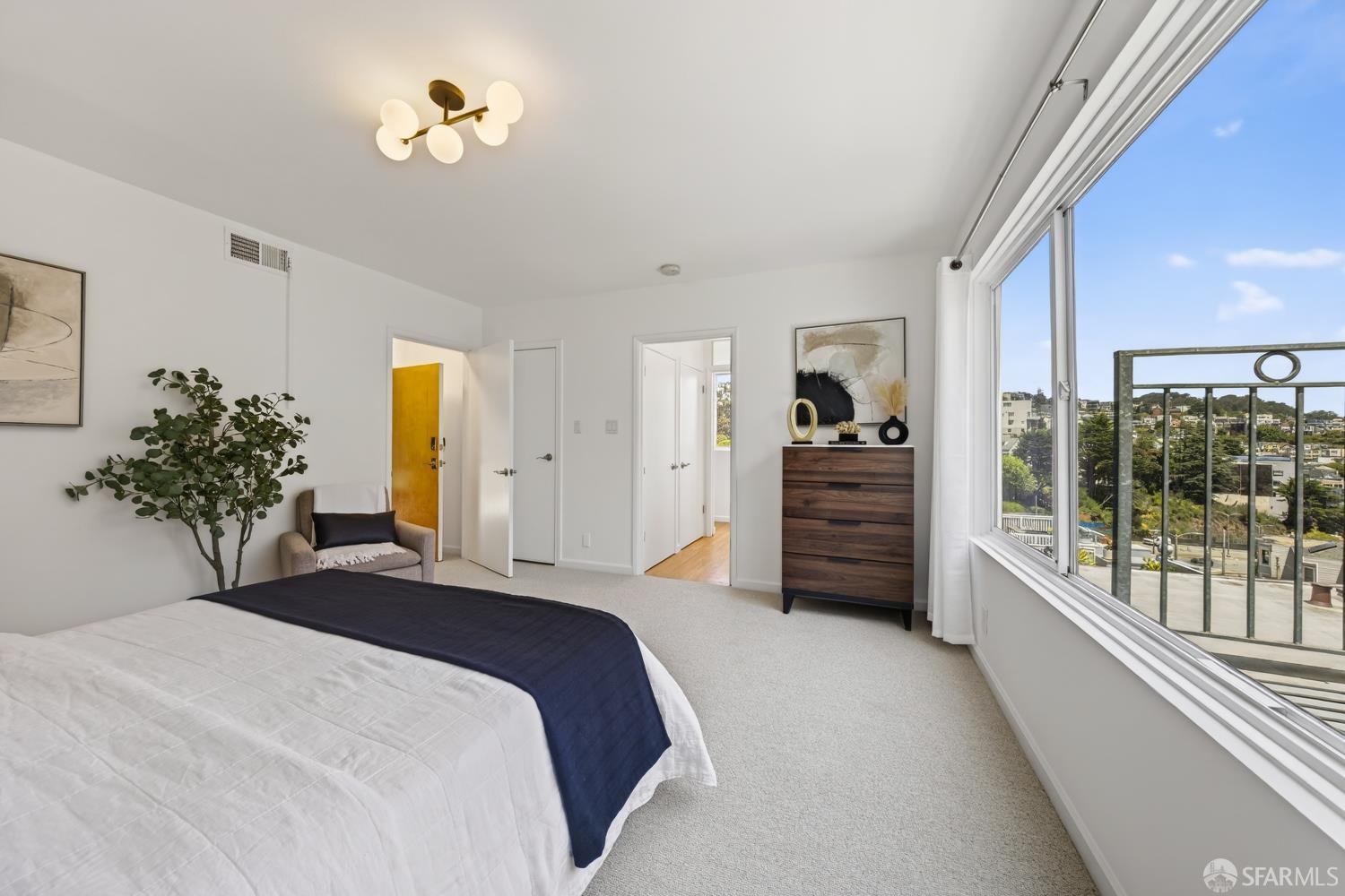 1460 Clayton Street San Francisco CA 94114