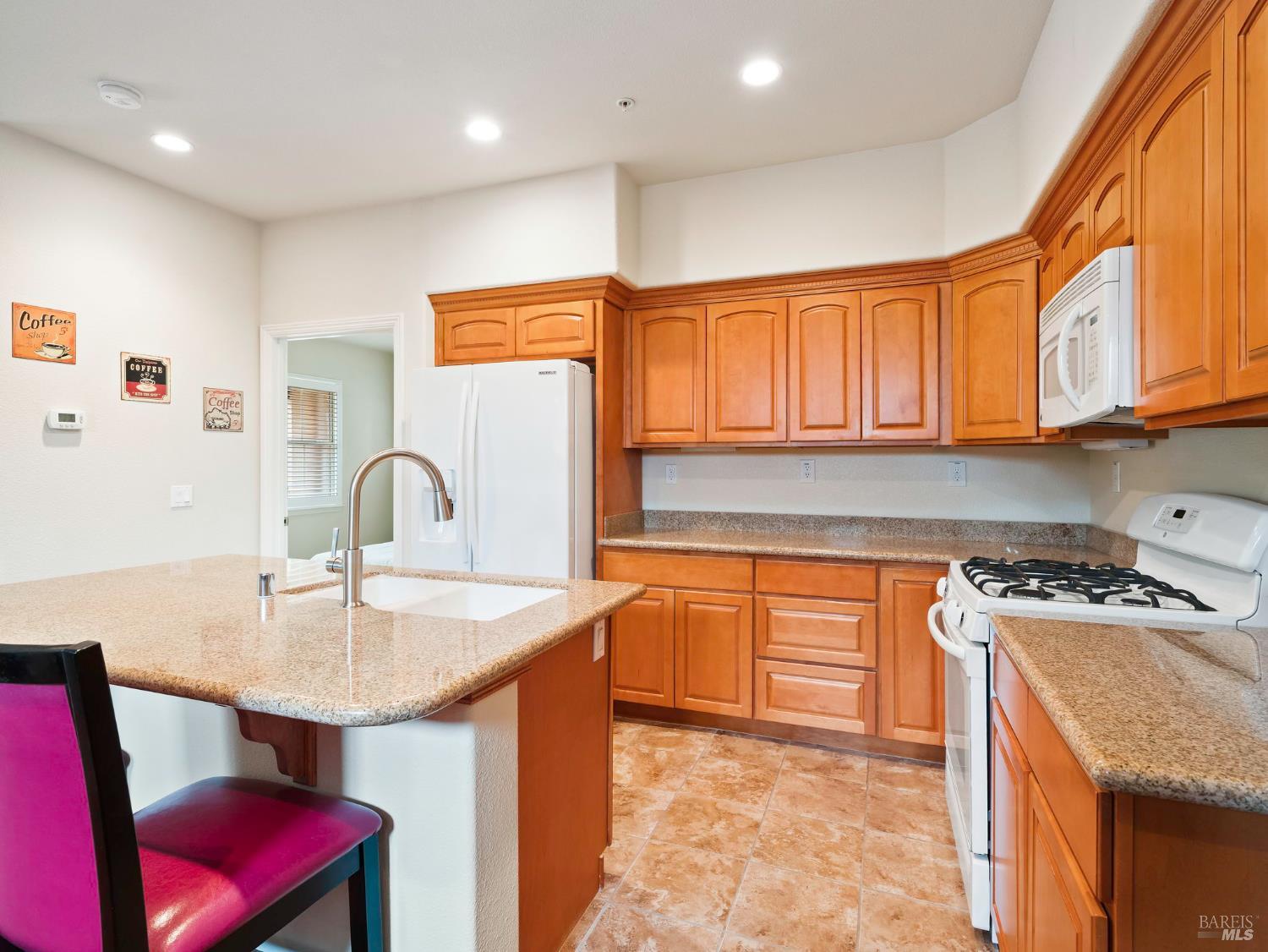 165 Stonegate Circle Cloverdale CA 95425