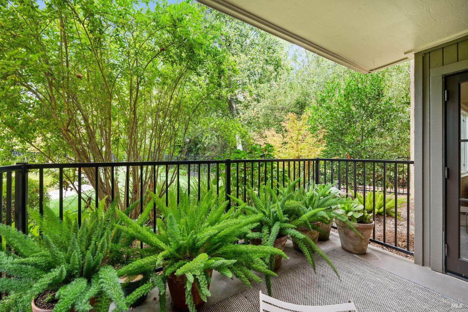 202 Foss Creek Circle Healdsburg CA 95448