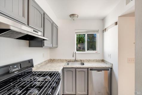 1909 Knolls Drive Santa Rosa CA 95405