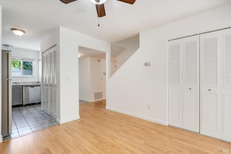 1909 Knolls Drive Santa Rosa CA 95405