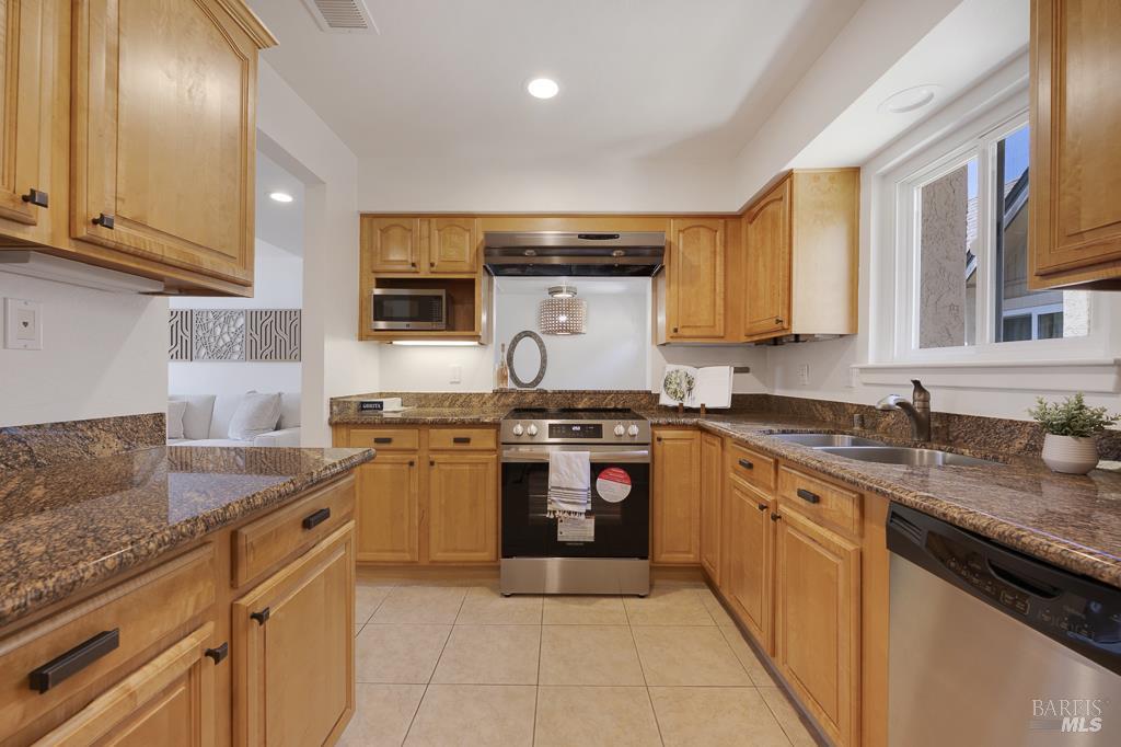 204 Foss Creek Circle Healdsburg CA 95448