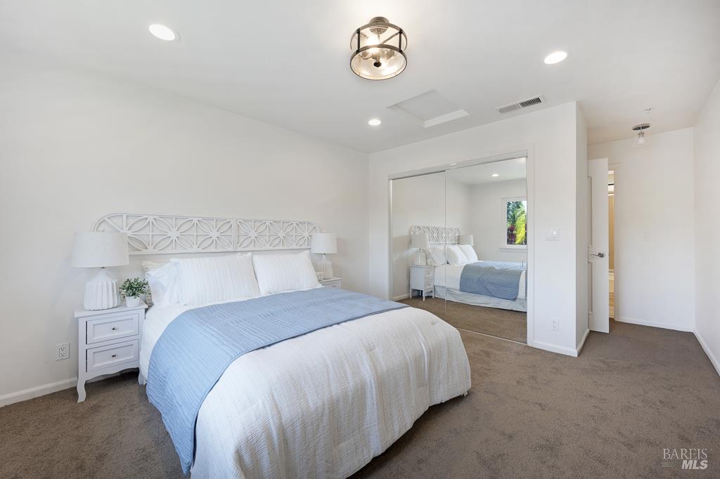 204 Foss Creek Circle Healdsburg CA 95448