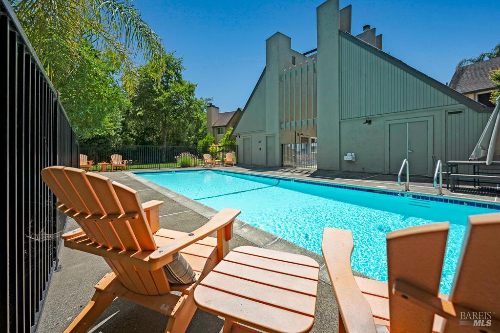 204 Foss Creek Circle Healdsburg CA 95448