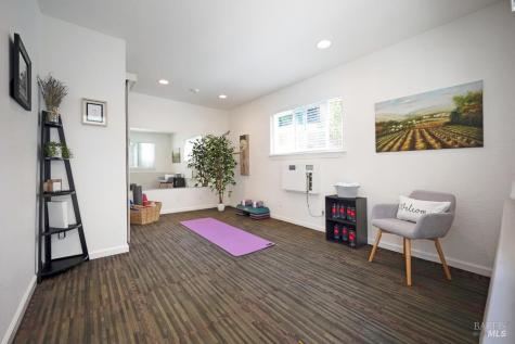 204 Foss Creek Circle Healdsburg CA 95448