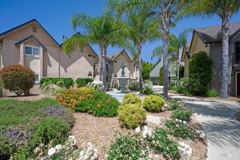 204 Foss Creek Circle Healdsburg CA 95448