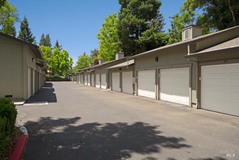 204 Foss Creek Circle Healdsburg CA 95448