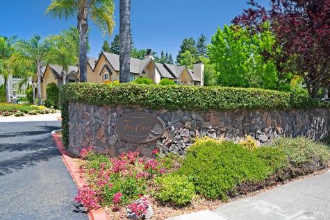 204 Foss Creek Circle Healdsburg CA 95448
