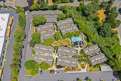 204 Foss Creek Circle Healdsburg CA 95448