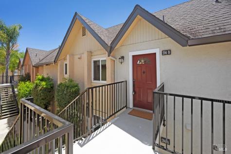 204 Foss Creek Circle Healdsburg CA 95448