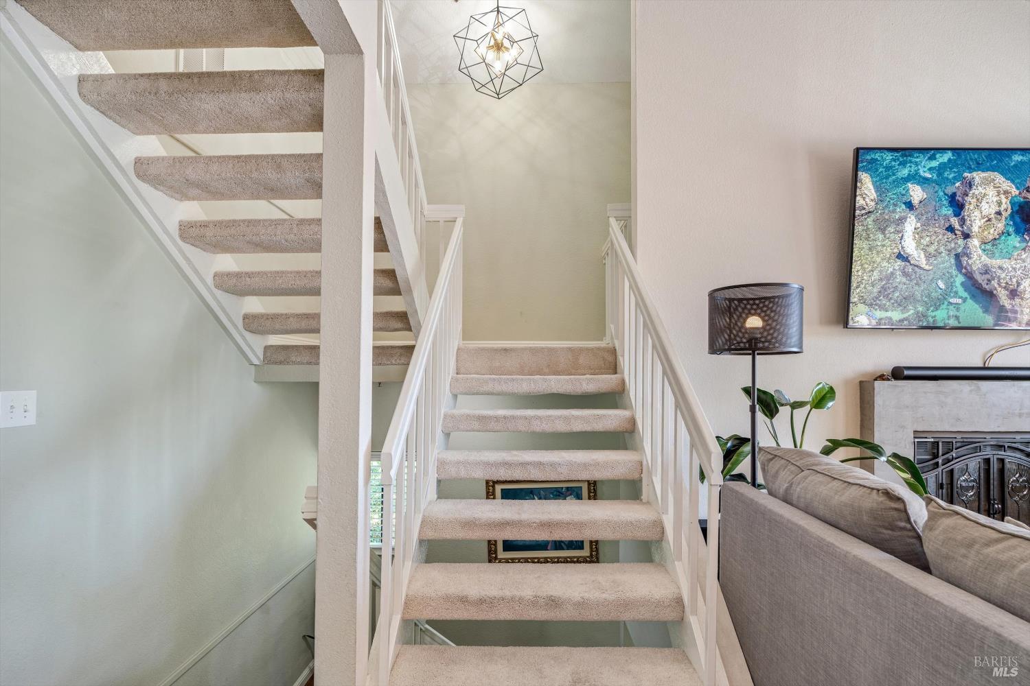 21 Briarwood Court Novato CA 94947