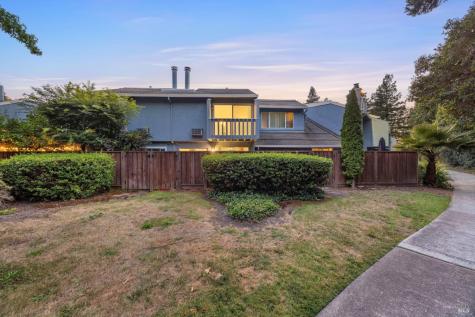 700 Racquet Club Circle Rohnert Park CA 94928