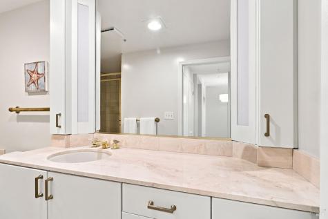 400 Deer Valley Road San Rafael CA 94903