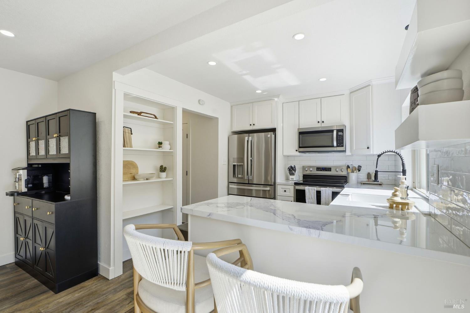5234 El Mercado Parkway Santa Rosa CA 95403