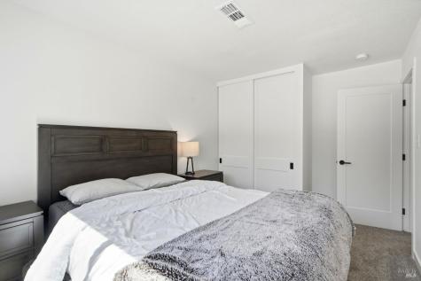 5234 El Mercado Parkway Santa Rosa CA 95403