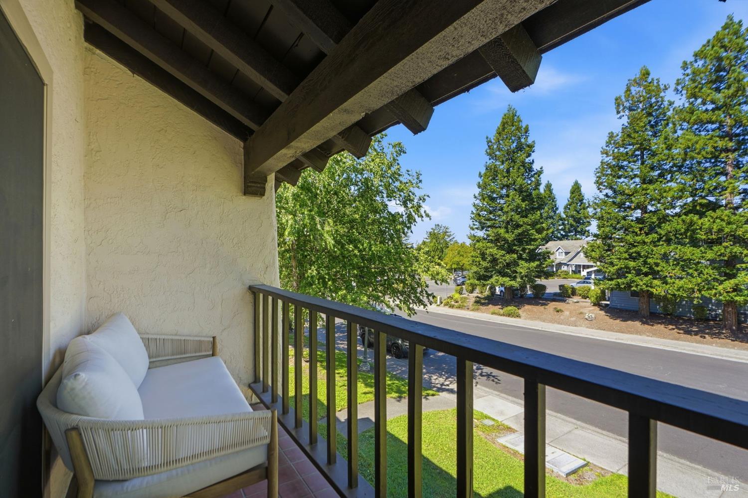 5234 El Mercado Parkway Santa Rosa CA 95403