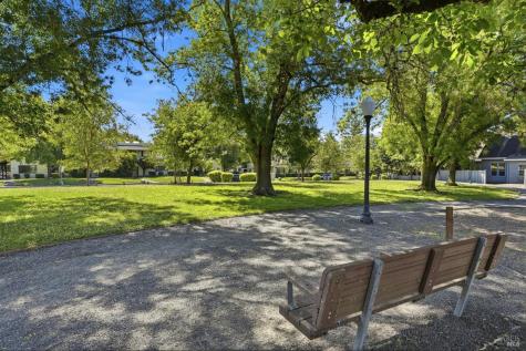 5234 El Mercado Parkway Santa Rosa CA 95403