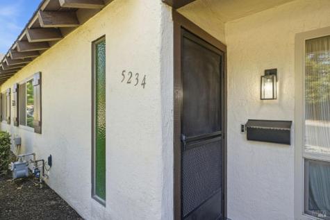 5234 El Mercado Parkway Santa Rosa CA 95403