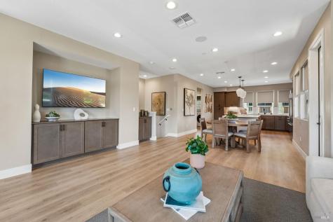 209 Pippen Court Sebastopol CA 95407