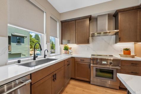 209 Pippen Court Sebastopol CA 95407