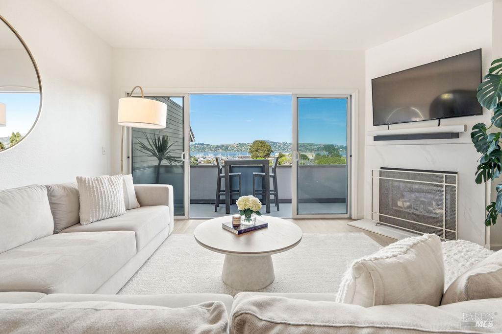 123 Sacramento Way Sausalito CA 94965