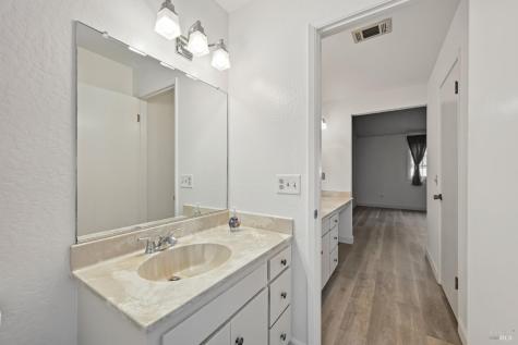 1240 North Street Santa Rosa CA 95404