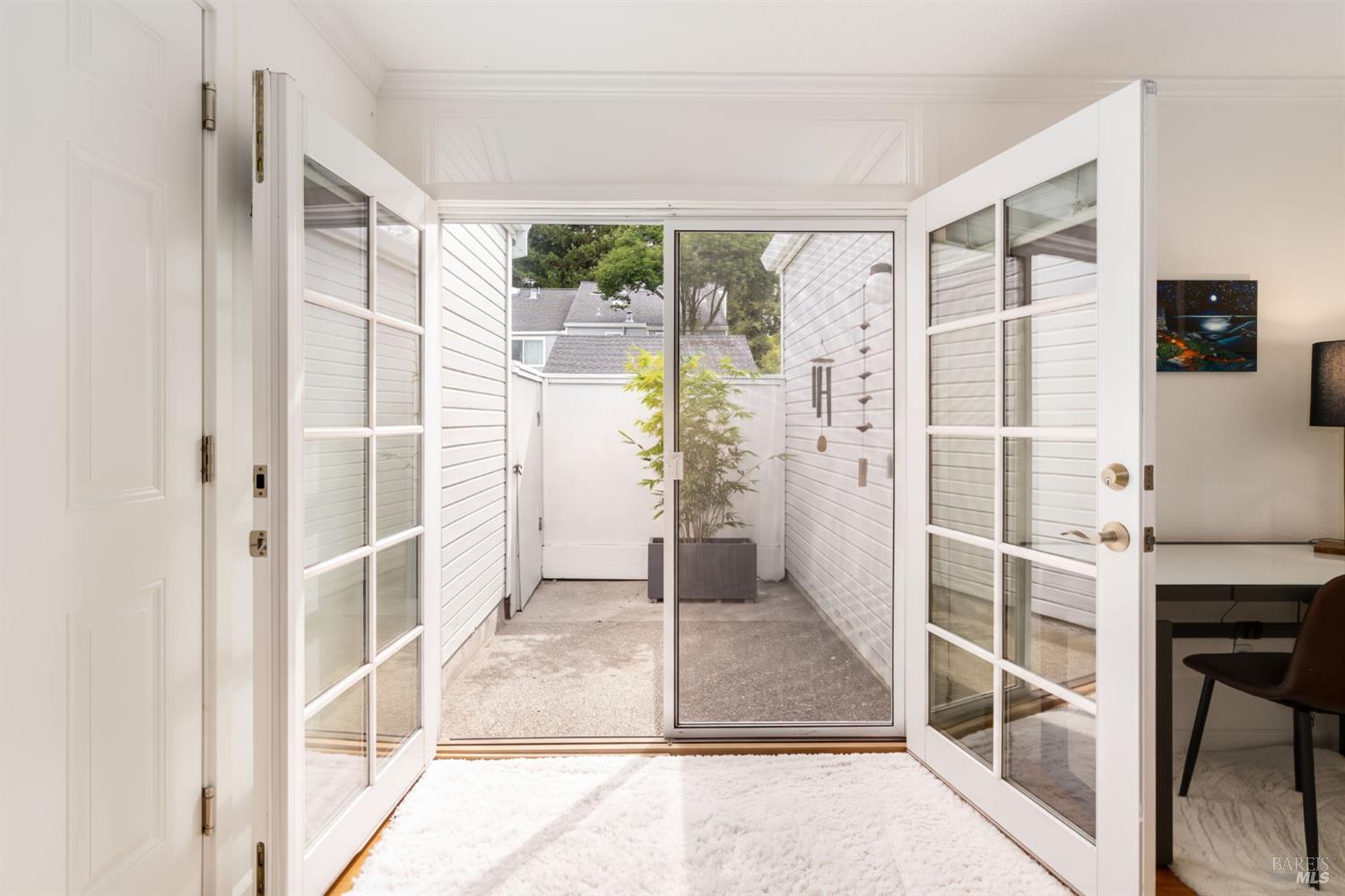 2328 Lakeview Drive Santa Rosa CA 95405