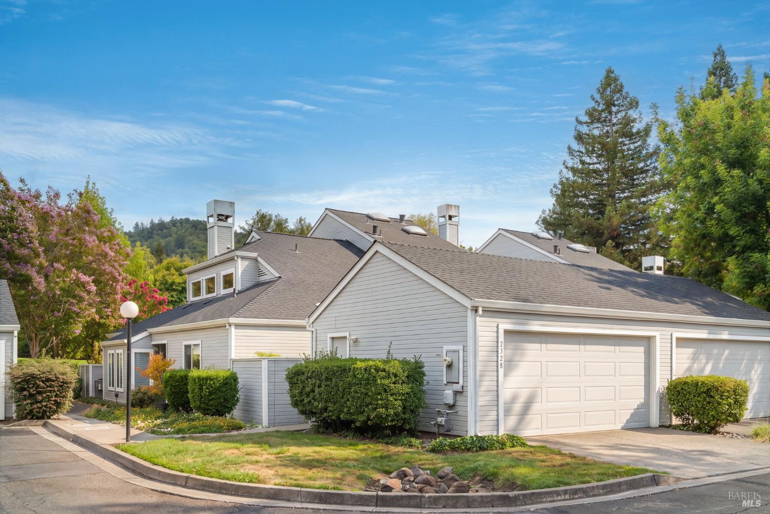 2328 Lakeview Drive Santa Rosa CA 95405