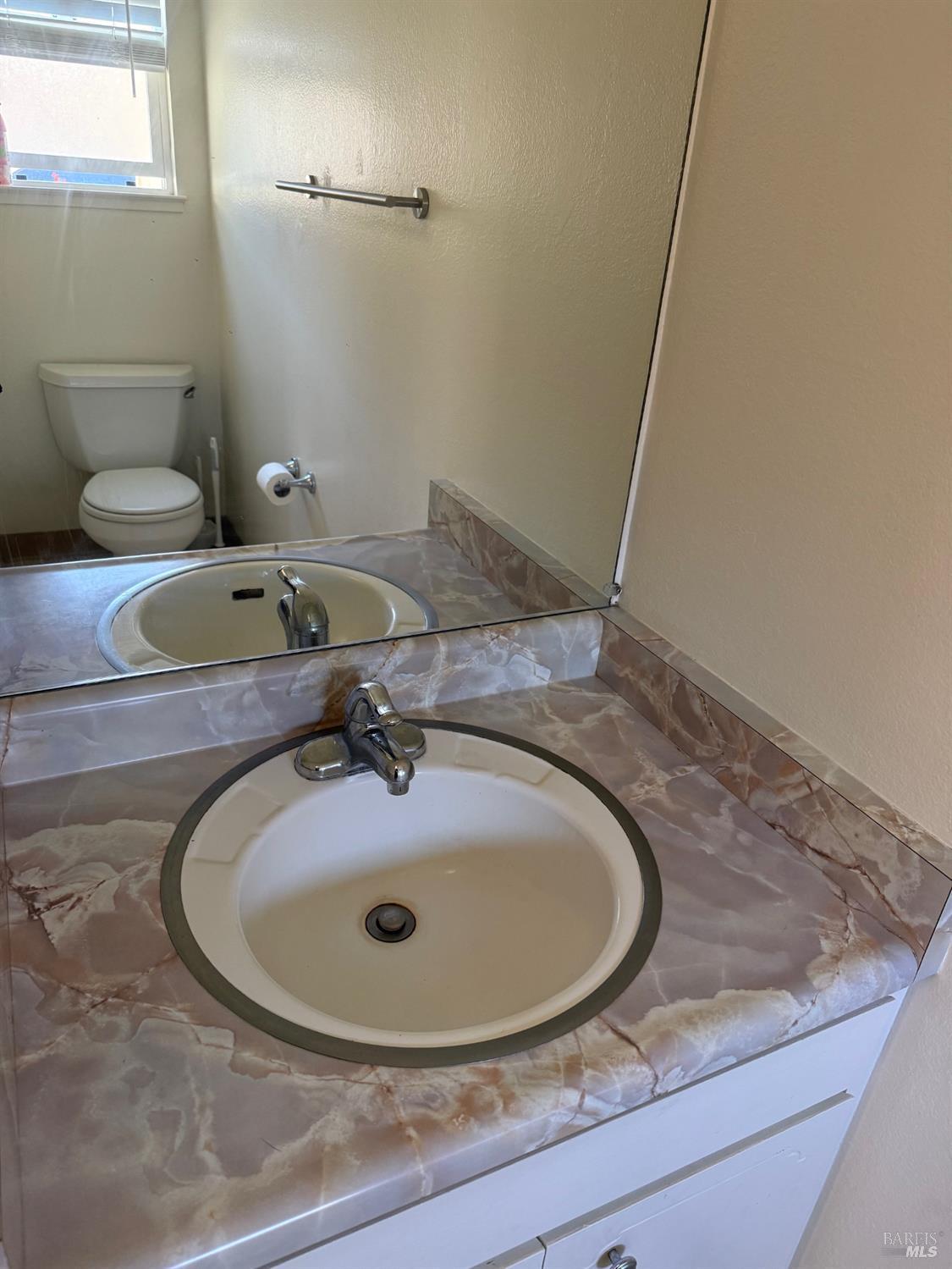 1916 Knolls Drive Santa Rosa CA 95405