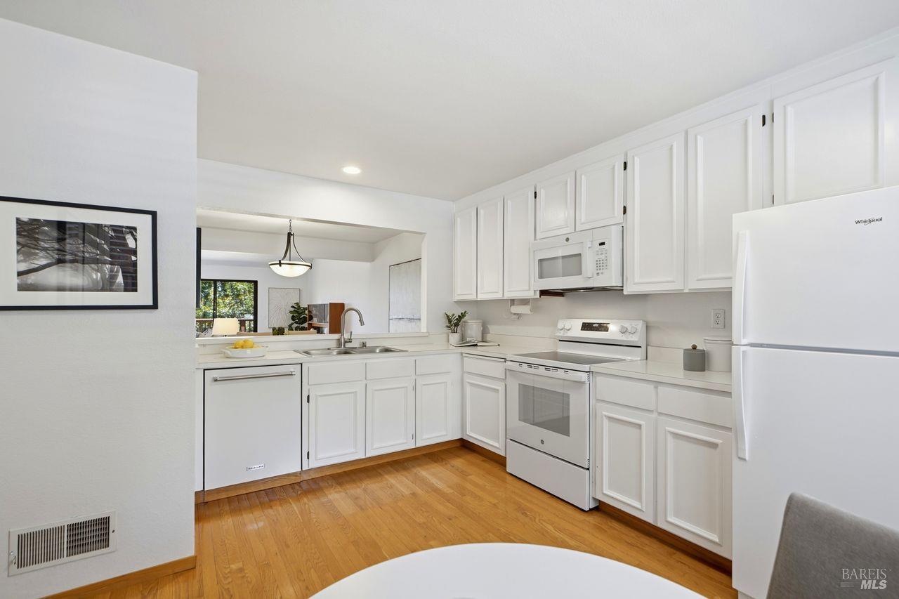 808 Arlene Way Novato CA 94947