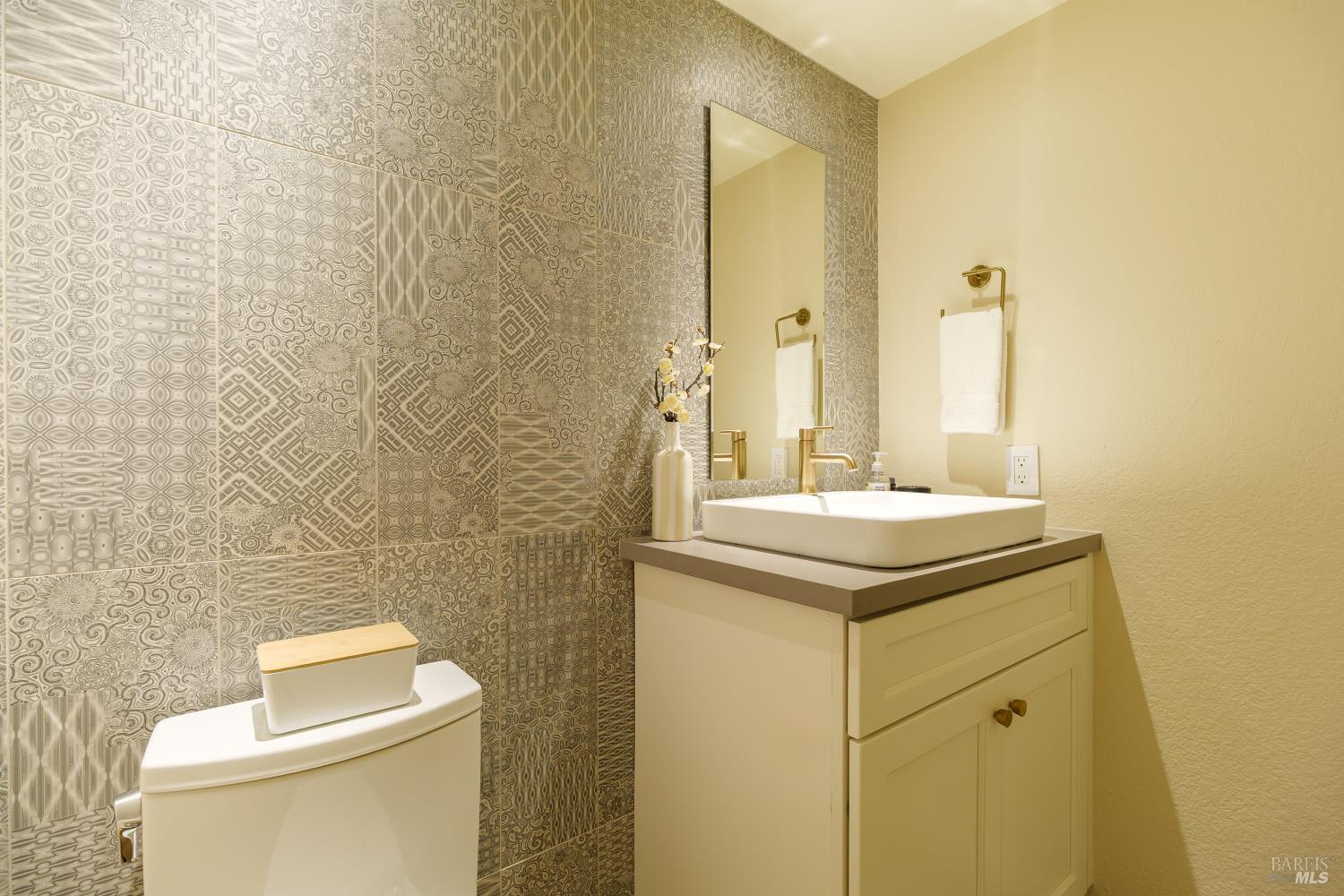 9 Cricklewood Drive Novato CA 94947