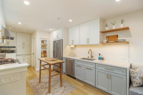 9 Cricklewood Drive Novato CA 94947
