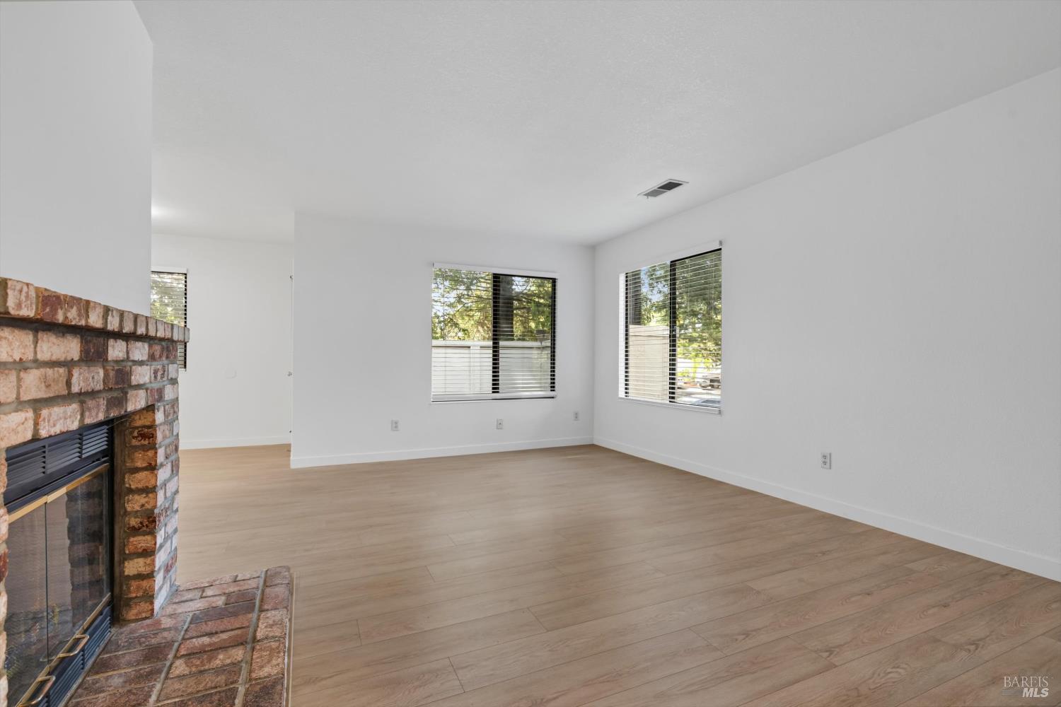 416 Park Place Petaluma CA 94954