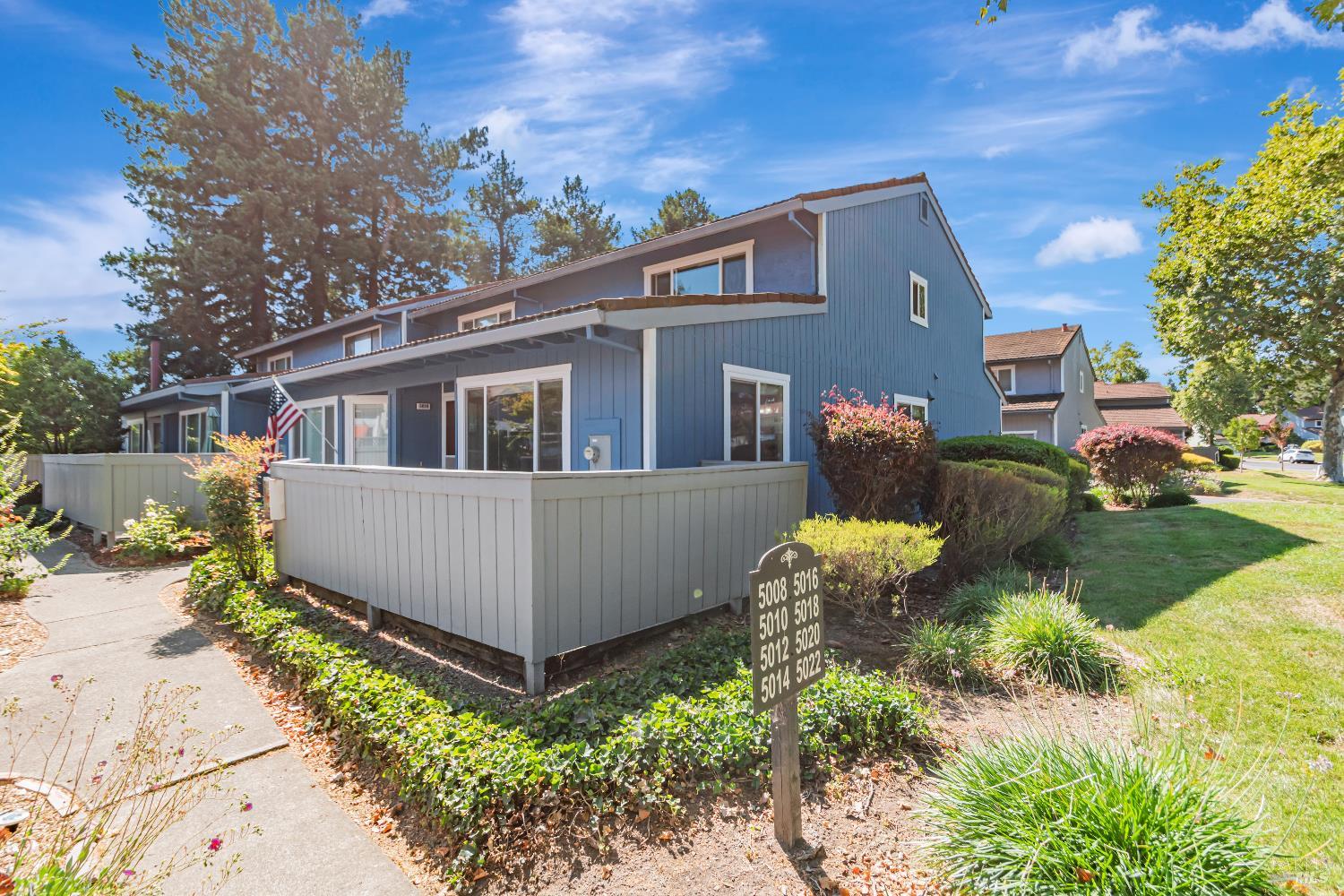 5016 Country Club Drive Rohnert Park CA 94928