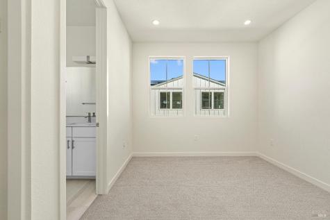 1492 Waterside Lane Rohnert Park CA 94928