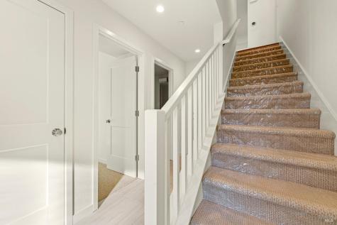 1492 Waterside Lane Rohnert Park CA 94928