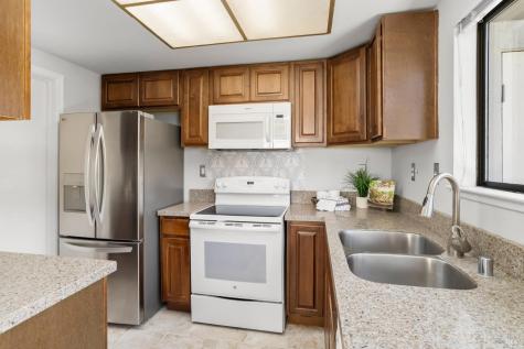 307 Scotia Lane Novato CA 94947