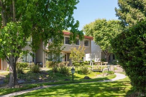 307 Scotia Lane Novato CA 94947